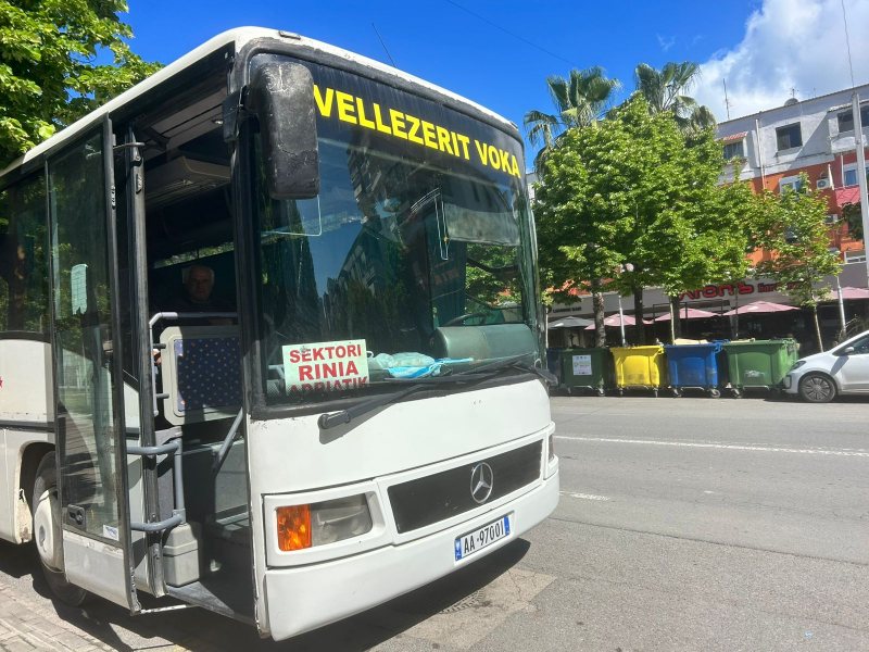 Rinia Bus #1